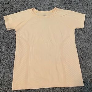 Athleta Girl Power Up Tee Size Medium (8/10)